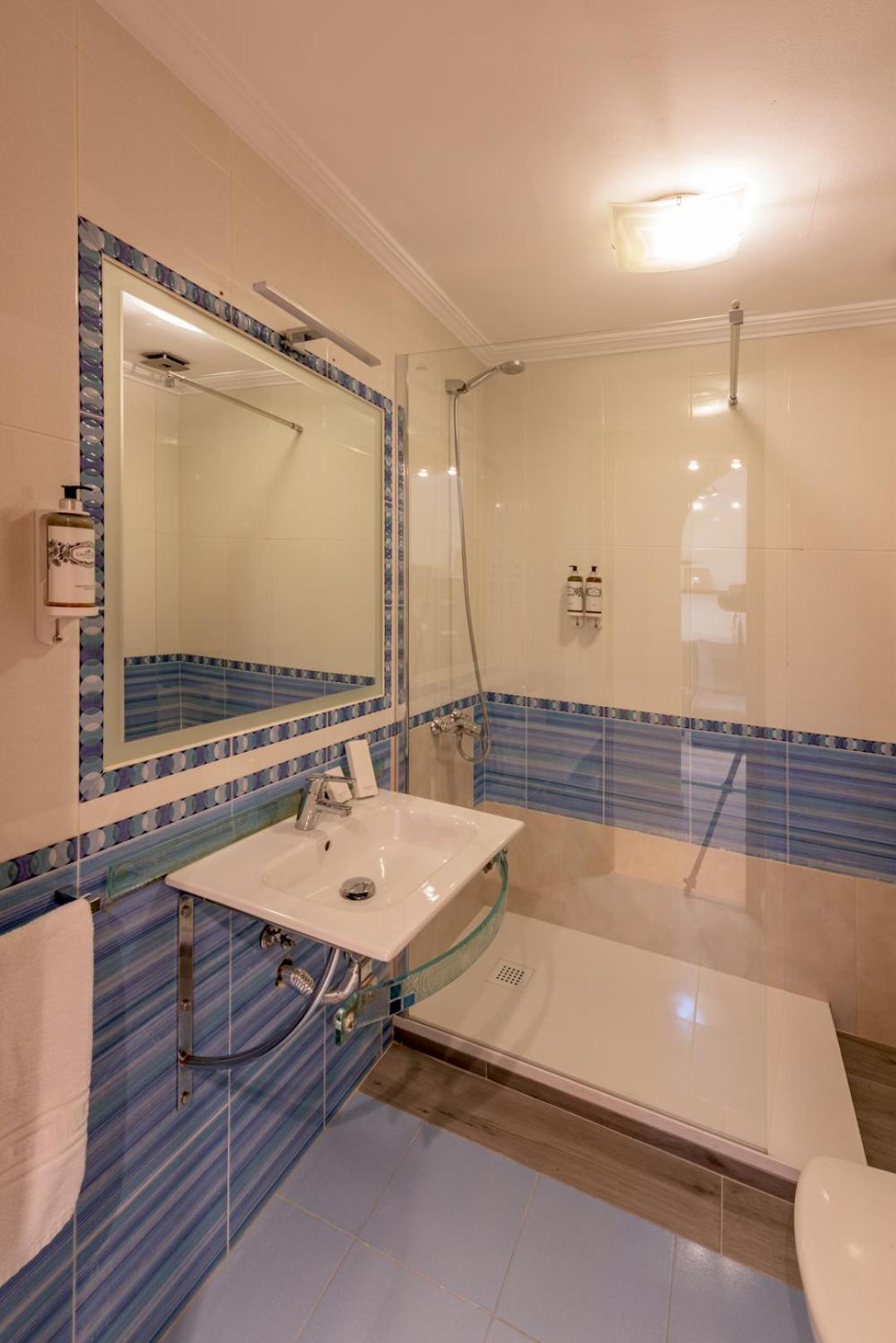 Apartamento Centrico Sibarys- 2 Dormitorios Нерха Екстер'єр фото